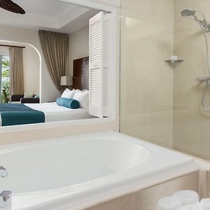 Seagrape Beach Suite